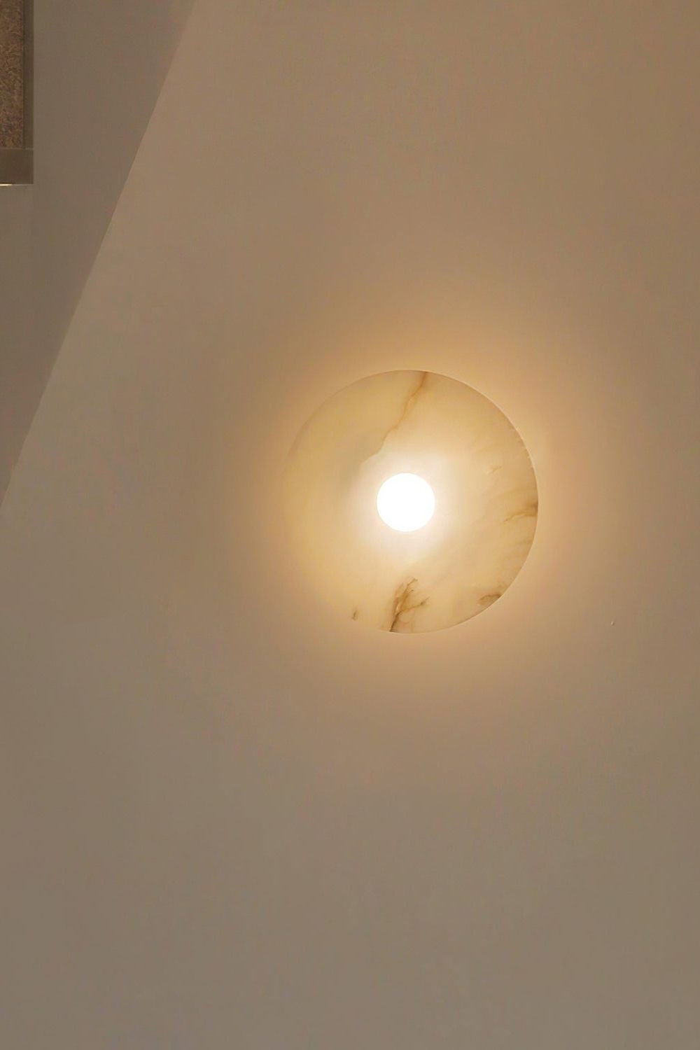 Alba Alabaster Wall Lamp