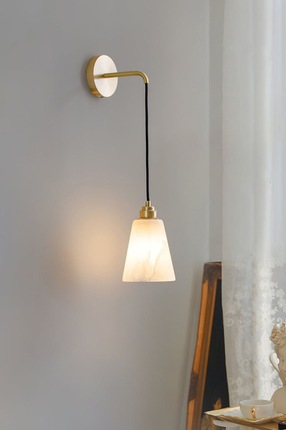 Droplet Alabaster Wall Lamp