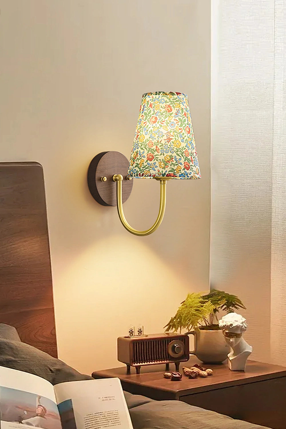 Retro Printed Fabric Wall Lamp