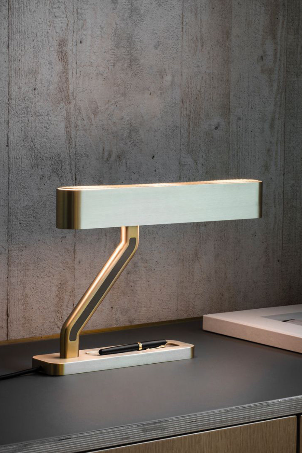 Colt Table Lamp - SamuLighting