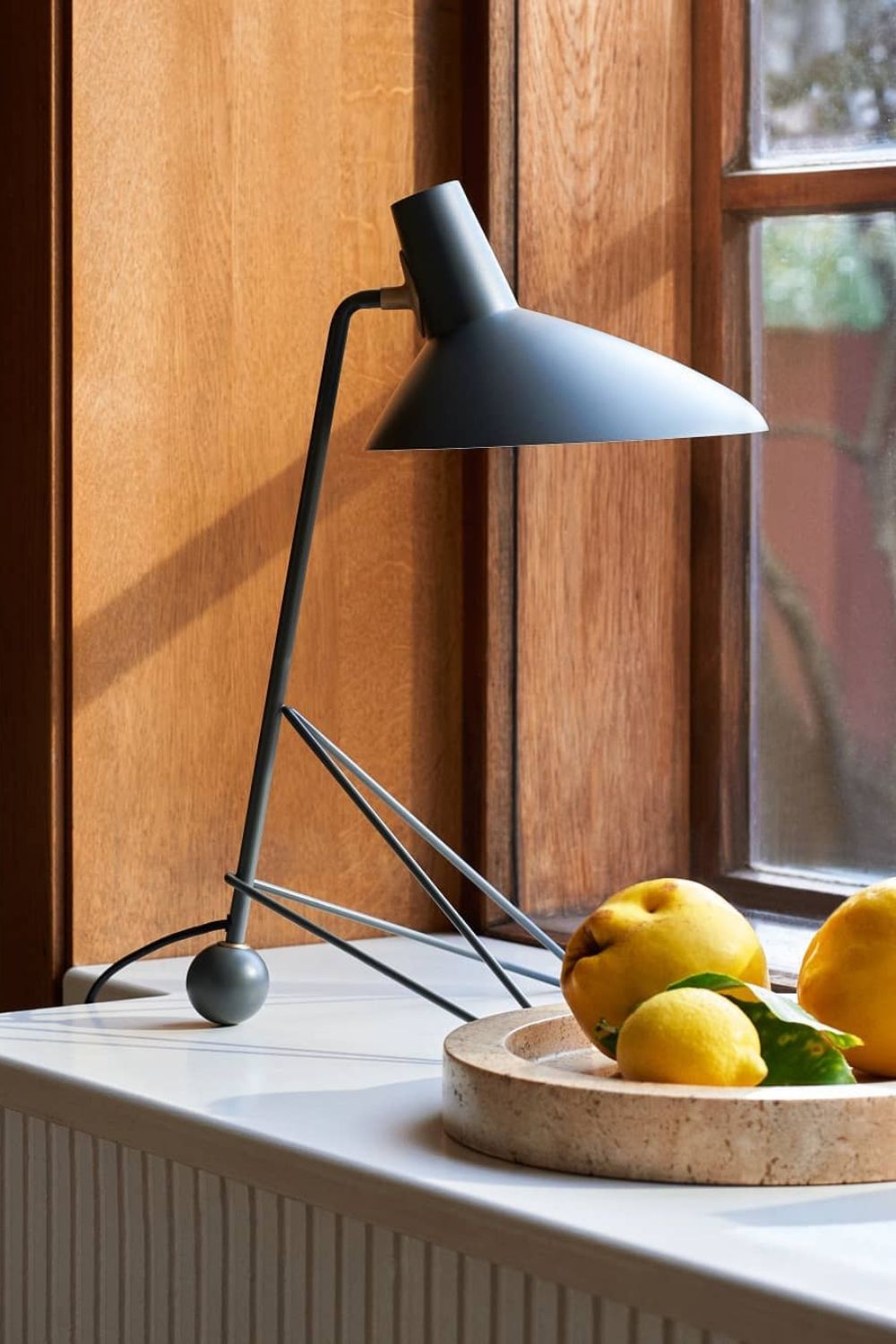 Tripod HM9 Table Lamp - SamuLighting