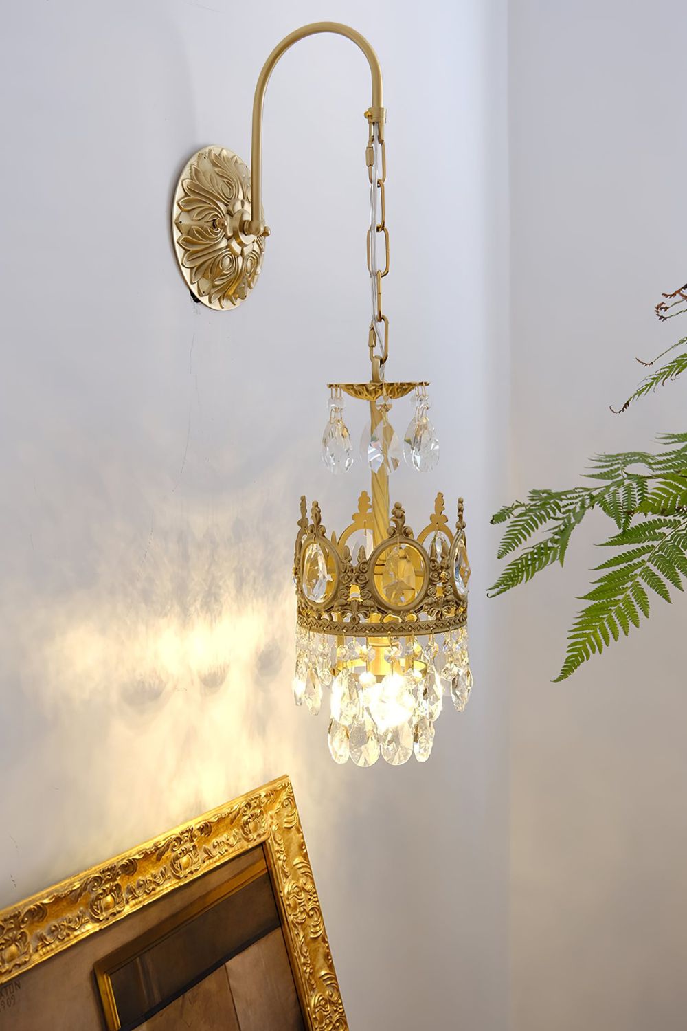 Vintage Crystal Crown Sconce - SamuLighting