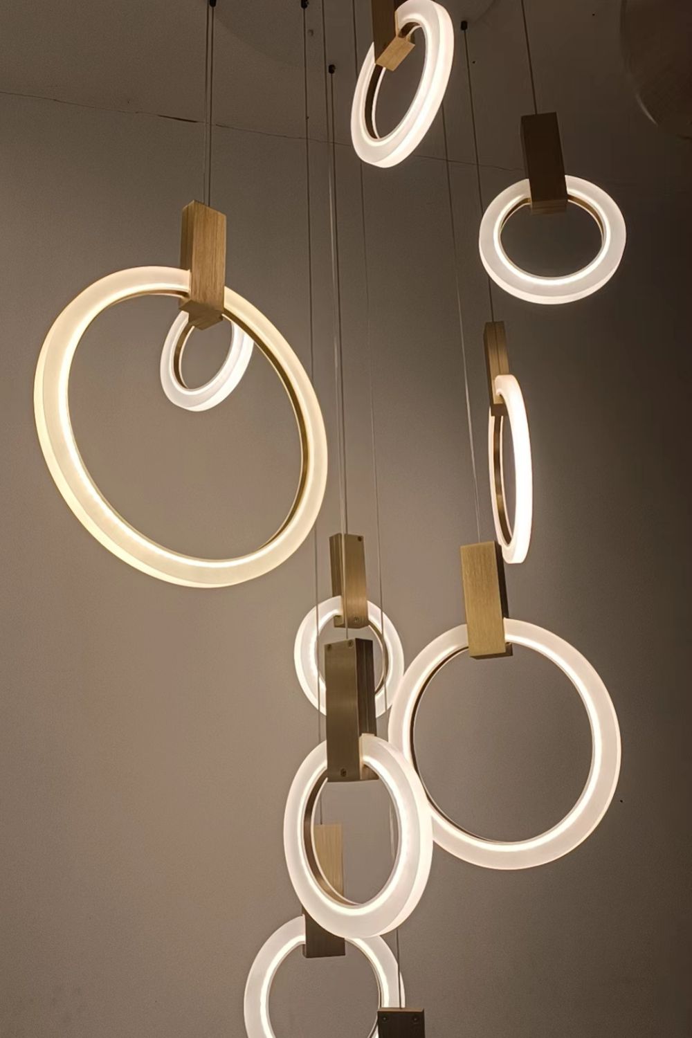 Halo Suspended lights