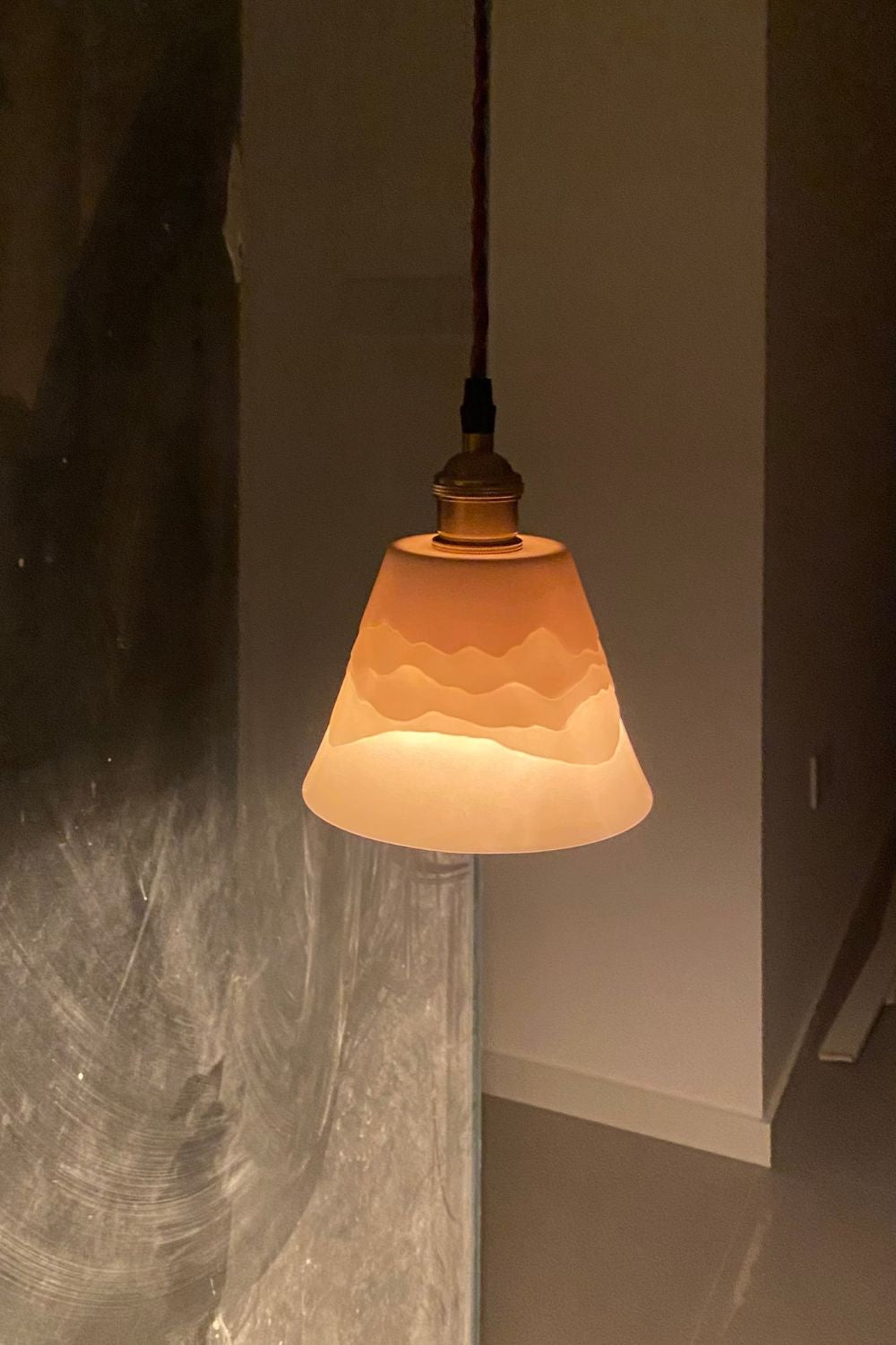 Mountains Shadow Ceramic Pendant Lamp - SamuLighting