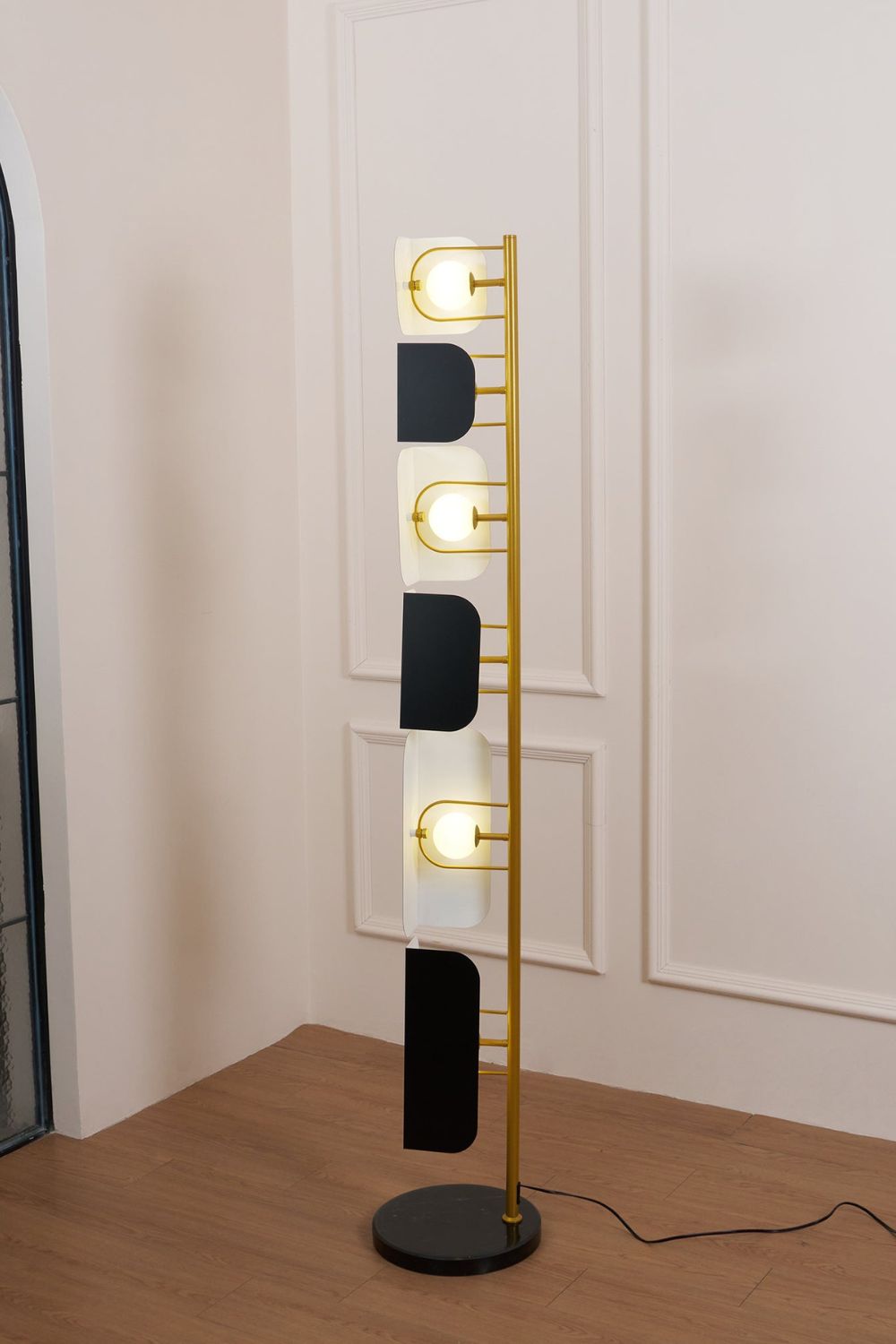 Leagan Stacked Panel Modern Floor Light