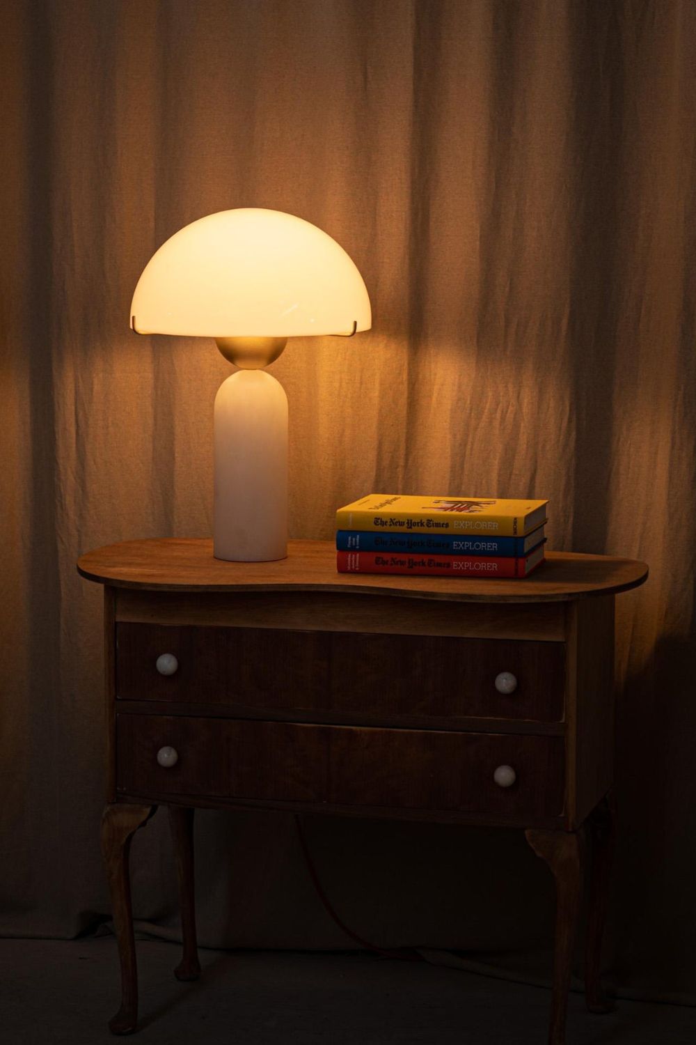 Elegant Sphere Alabaster Table Light