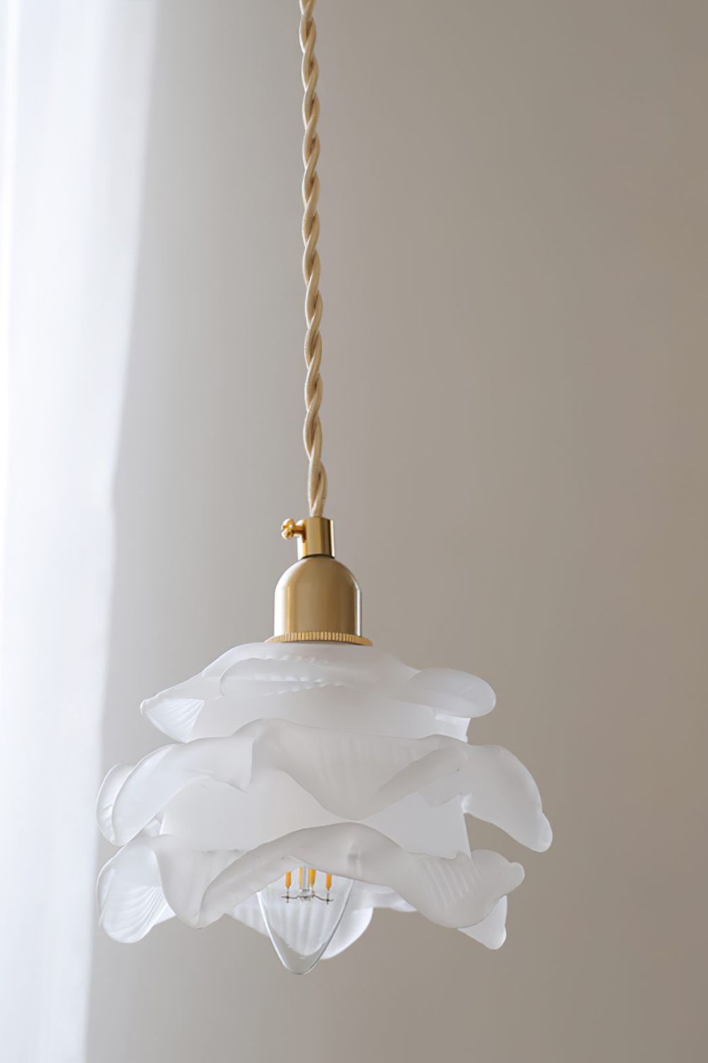 1970 Retro Bloom Glass Pendant Light