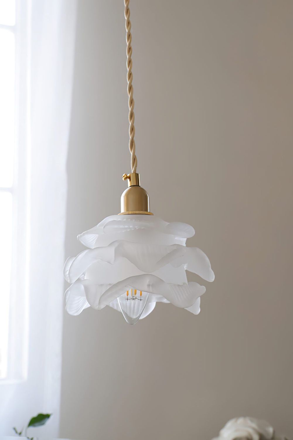 1970 Retro Bloom Glass Pendant Light