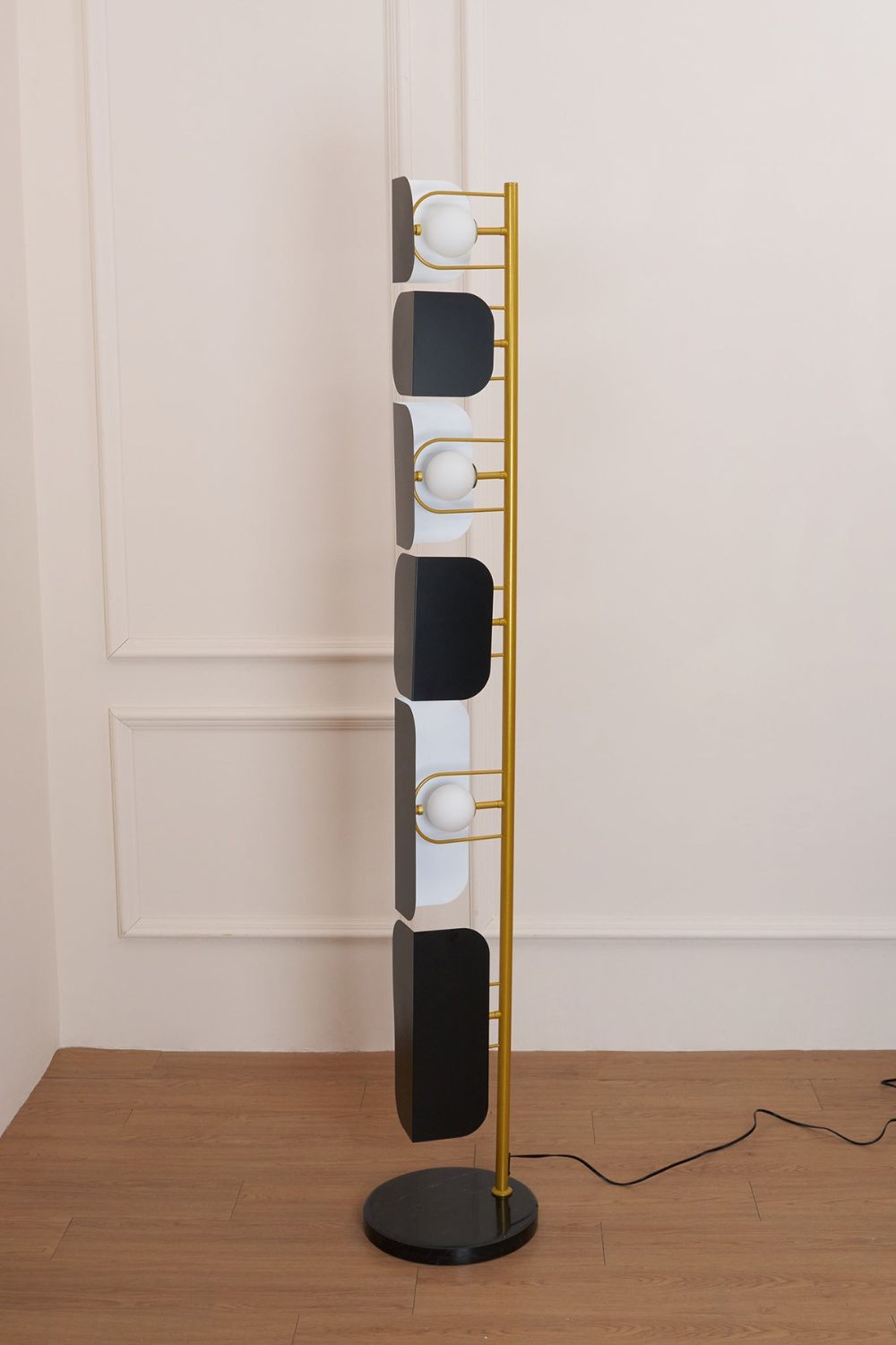 Leagan Stacked Panel Modern Floor Light