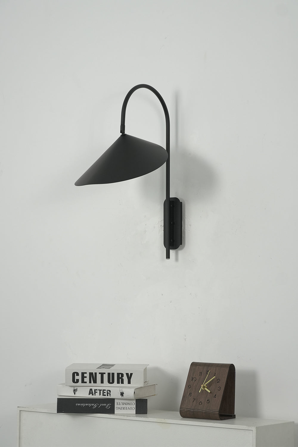 Arum Creative Wall Lamp