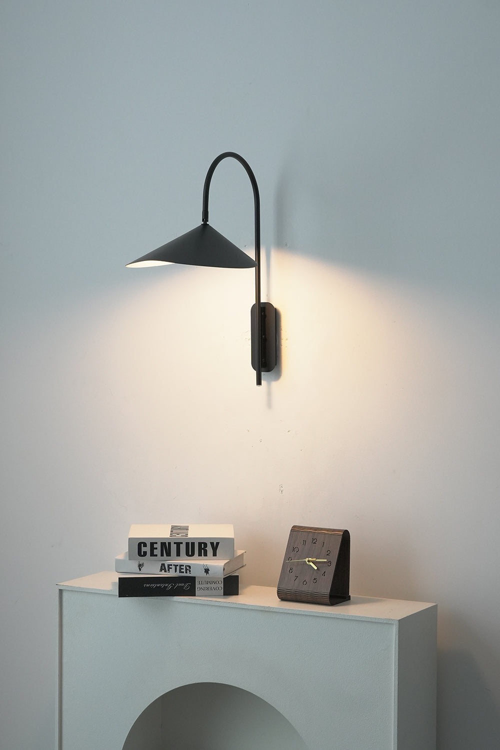 Arum Creative Wall Lamp