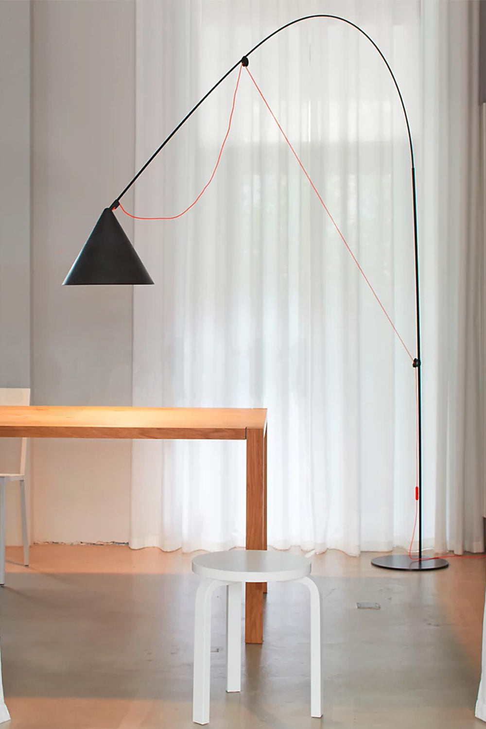 AYNO Floor Lamp - SamuLighting