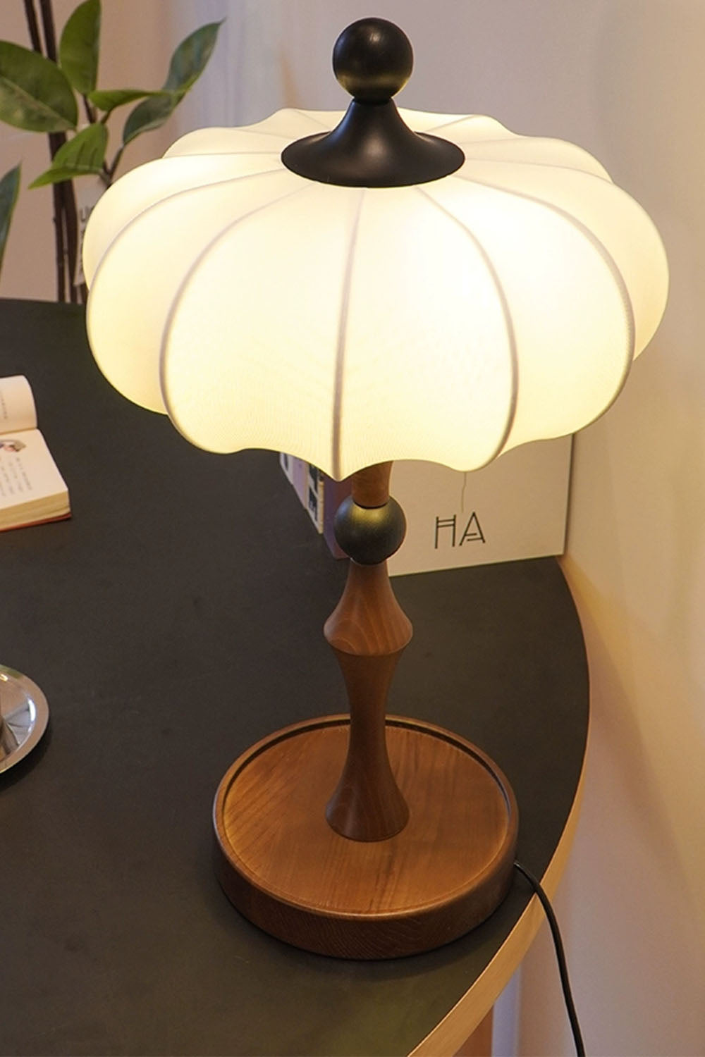 Adesso Orchard Table Lamp