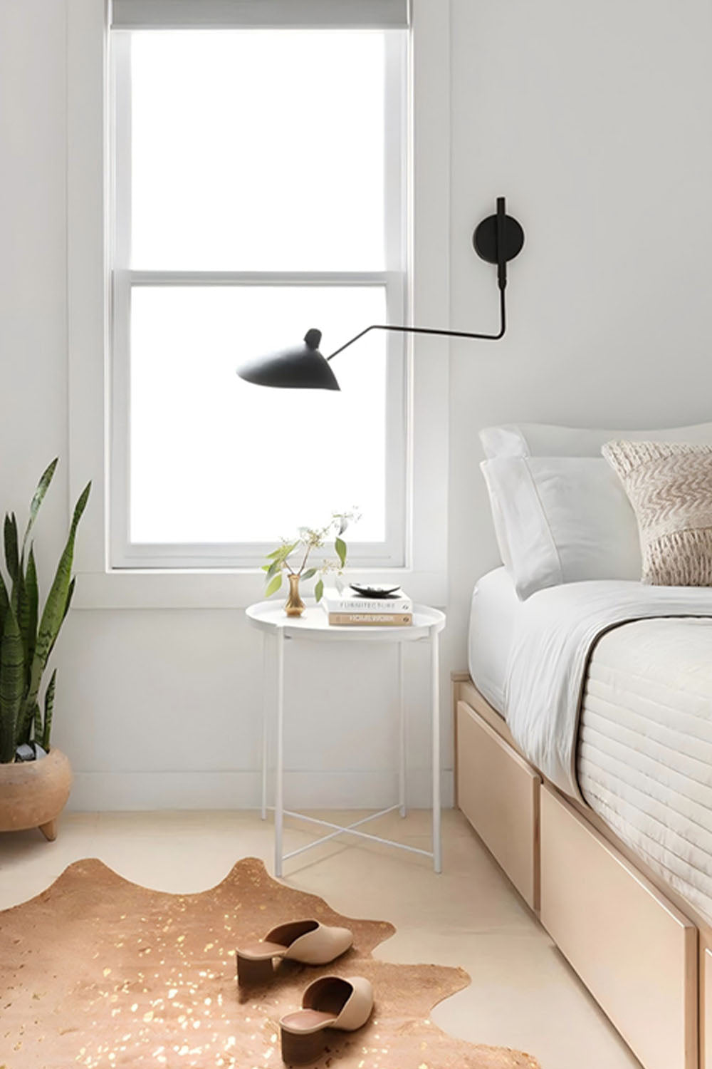 Adjustable Swing Arm Wall Lamp