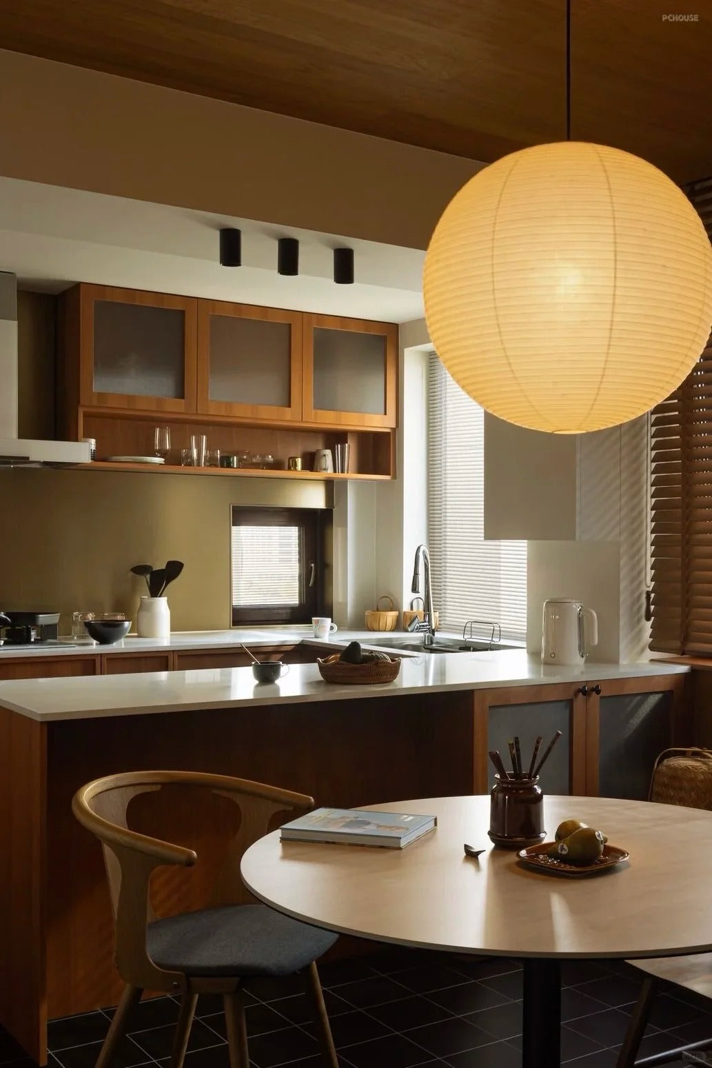 Akari 30A Pendant Light