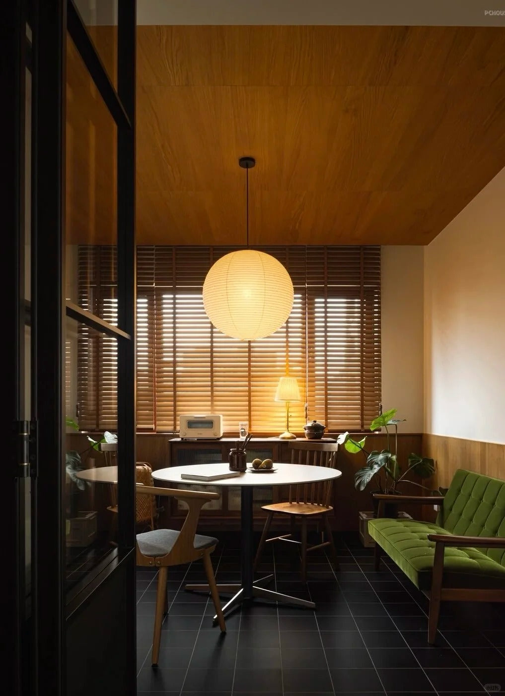 Akari 30A Pendant Light