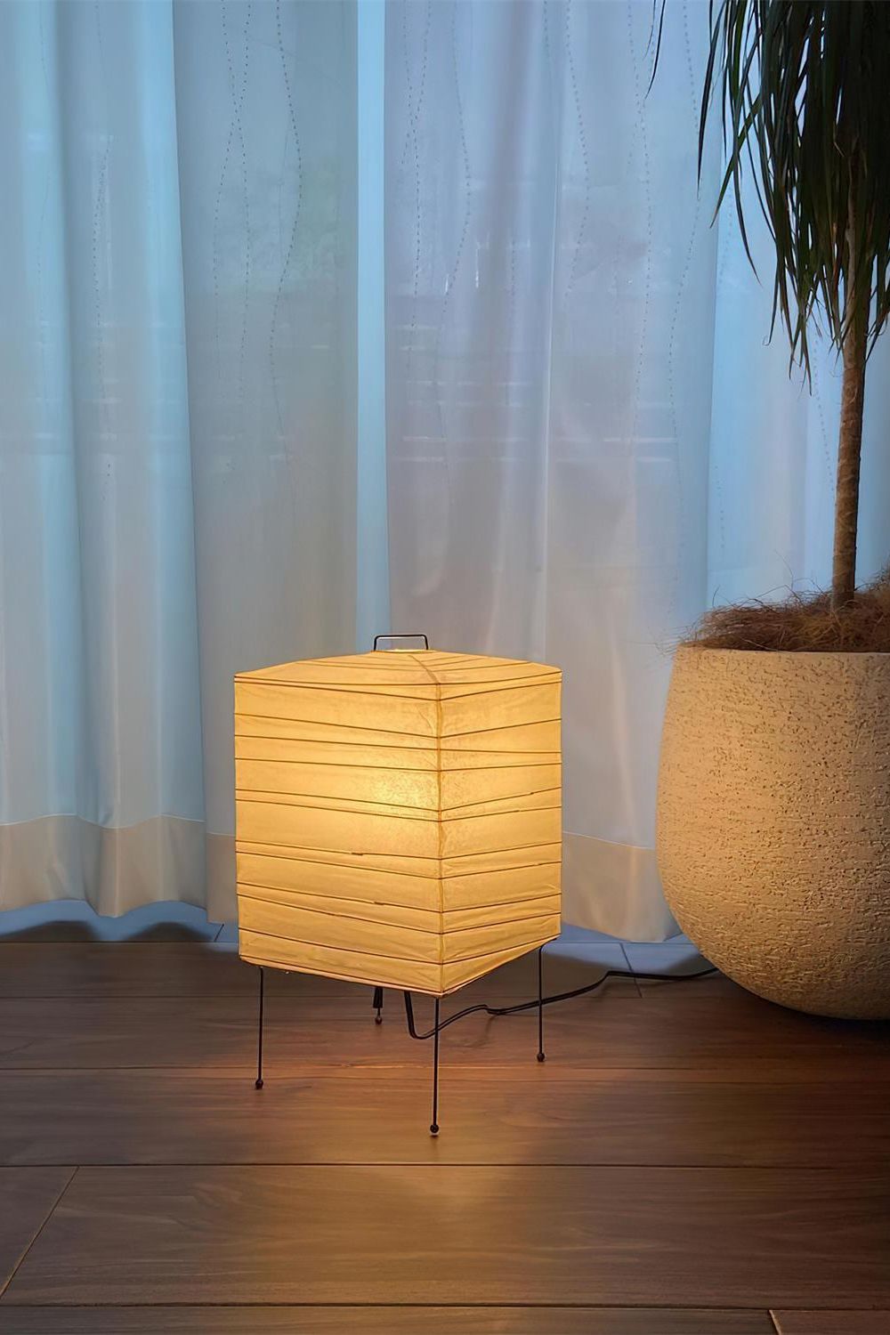 Akari 3X Table Lamp