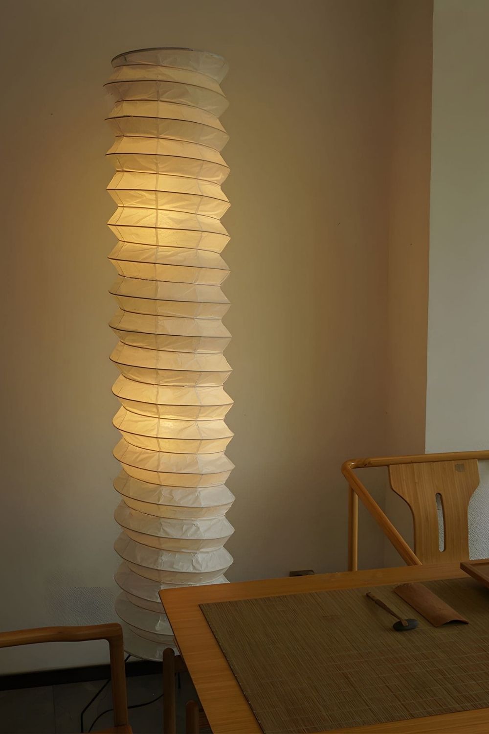 Akari UF4-31N Floor Lamp