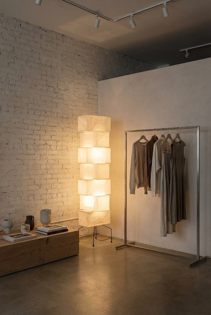 Akari UF4-L10 Floor Lamp