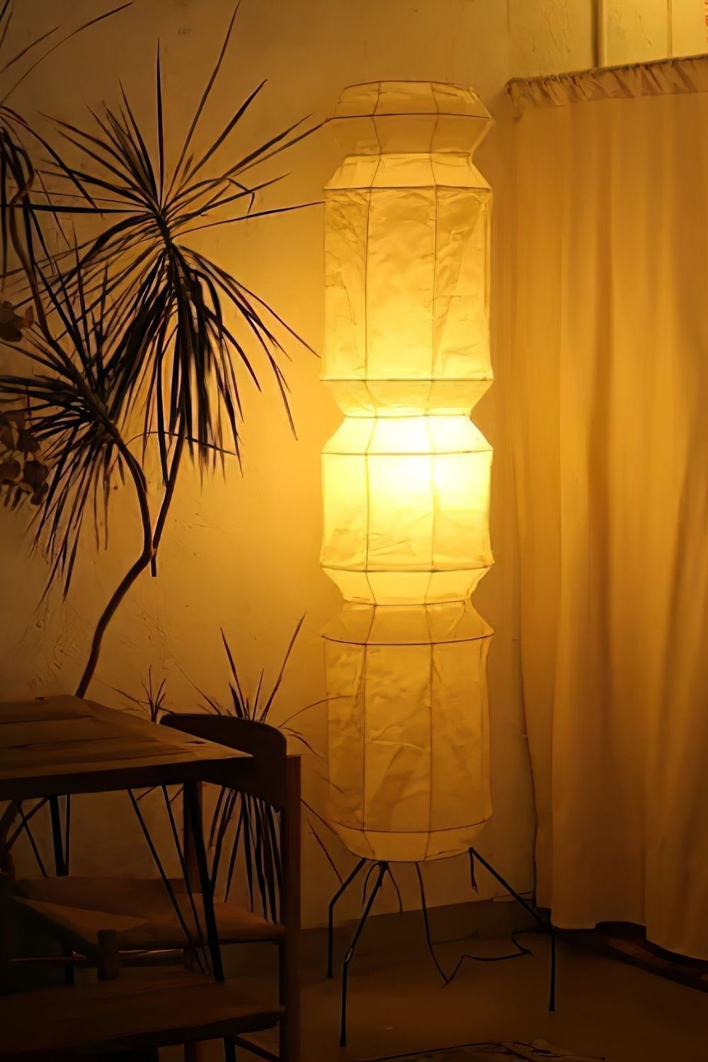 Akari UF4-L6 Floor Lamp