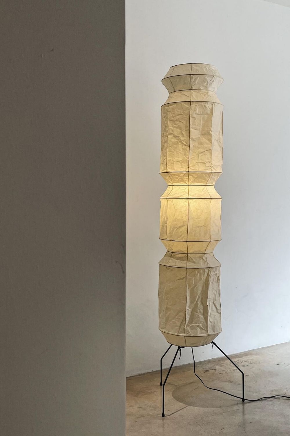 Akari UF4-L6 Floor Lamp