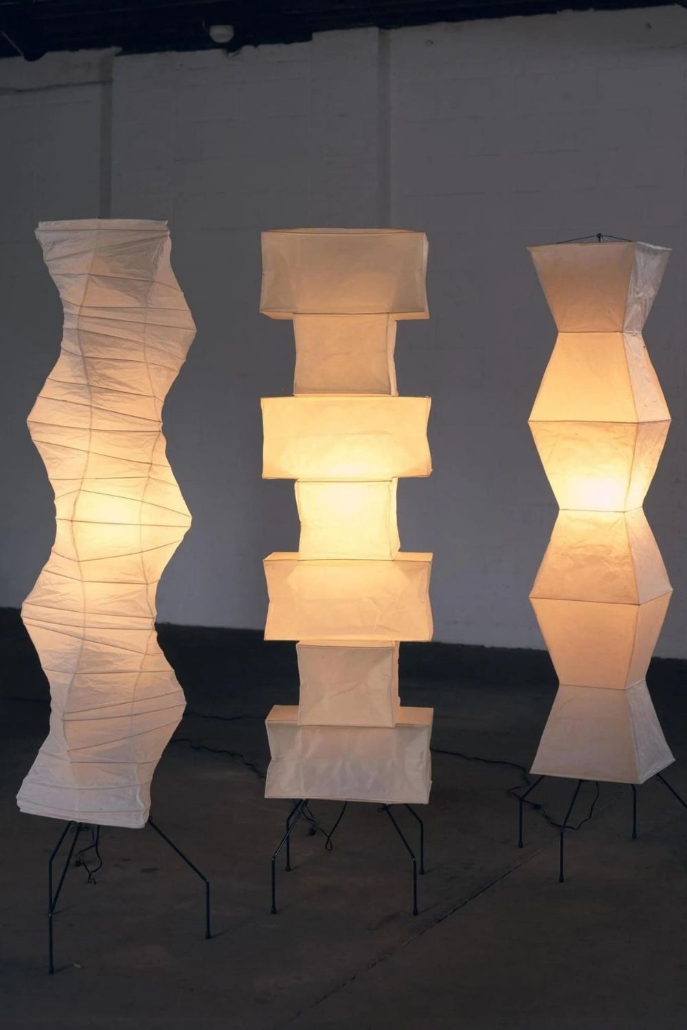 Akari UF4-L9 Floor Lamp