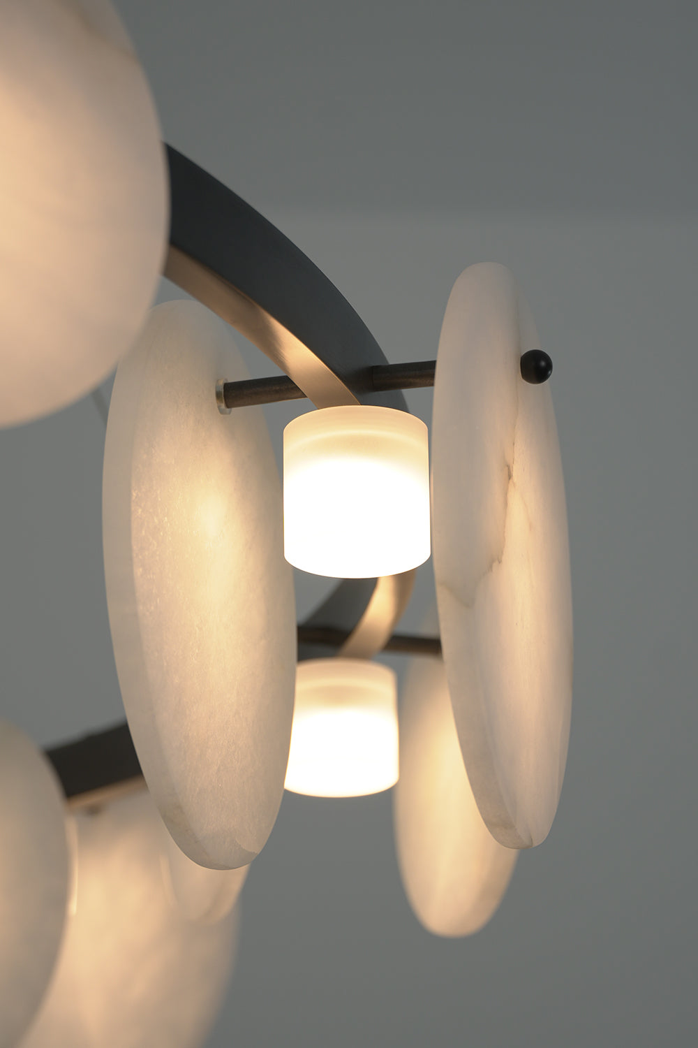 Alabaster Disc Ring Chandelier |Alabaster detail | Samu Lamp