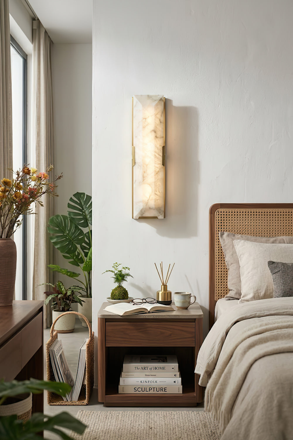 Long rectangular alabaster wall lamp | Brass, Alabaster | Mounted in a cozy bedroom with natural light | Samu Lamp