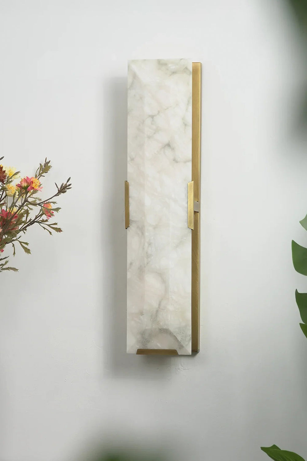 Unlit rectangular alabaster wall sconce | Brass, Alabaster | Mounted on a clean white wall | Samu Lamp