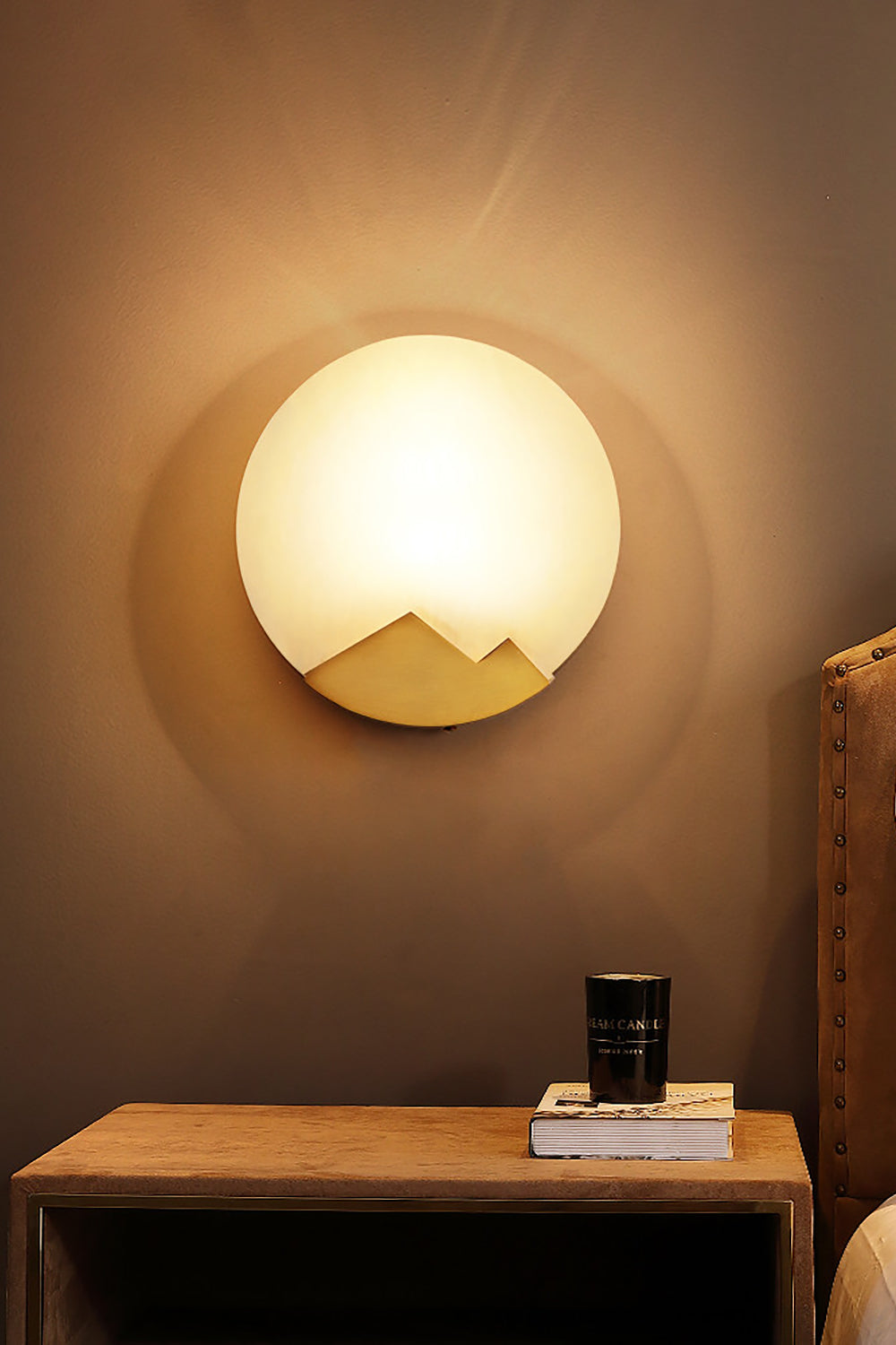 Alabaster Brass Wall Light - SamuLighting