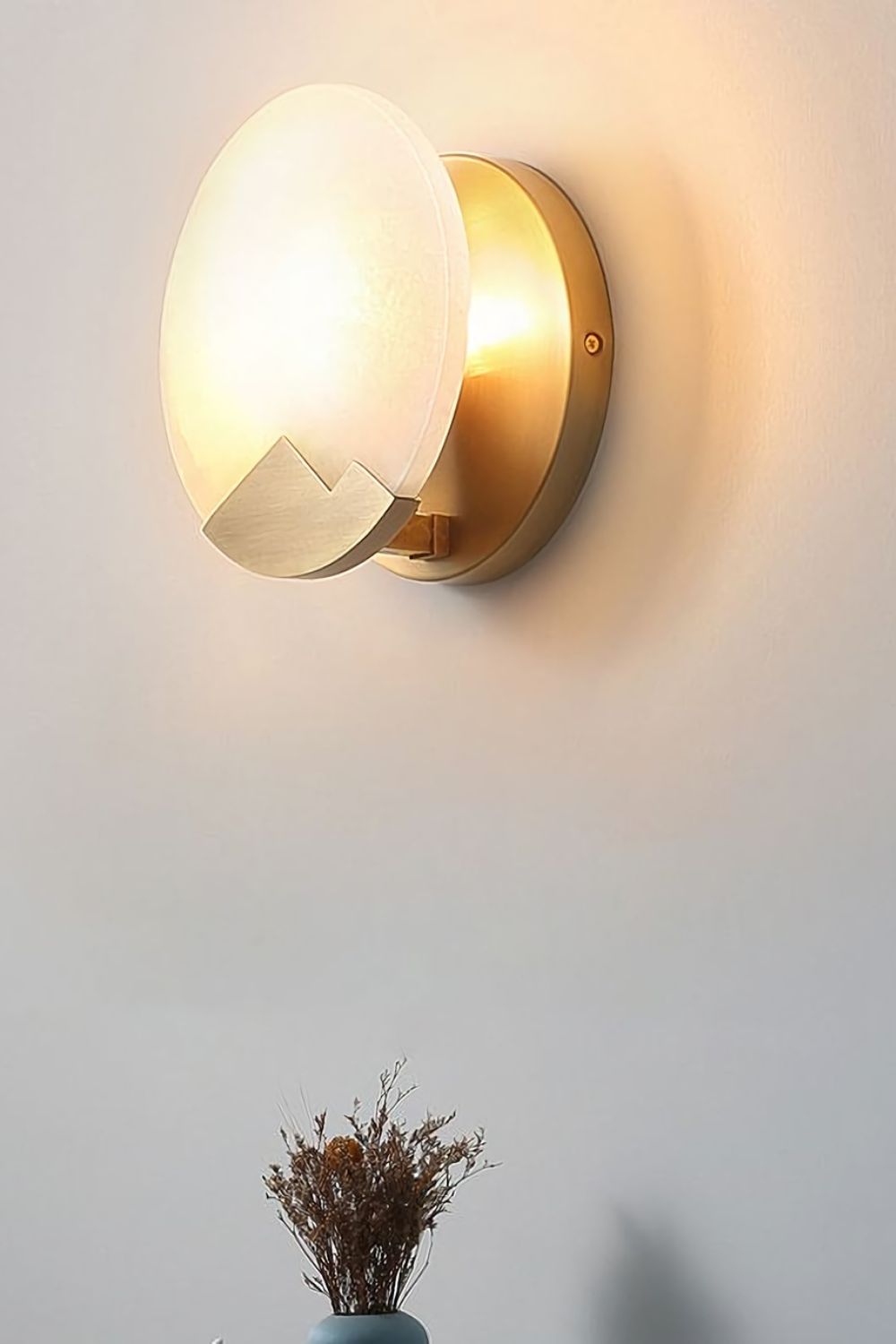 Alabaster Brass Wall Light - SamuLighting