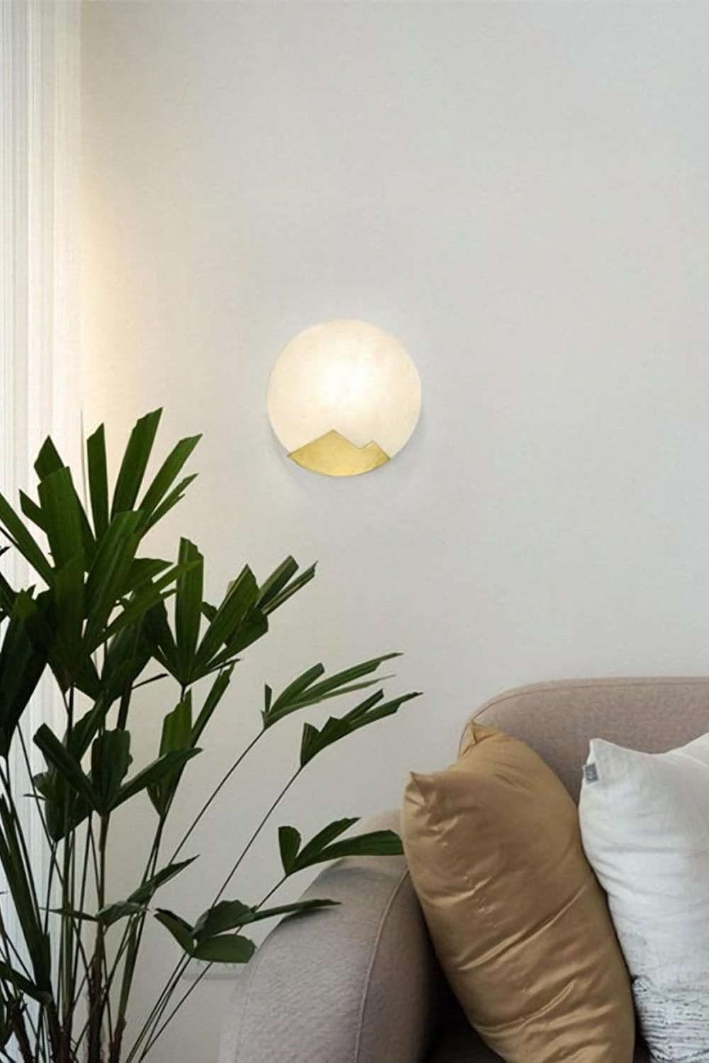 Alabaster Brass Wall Light - SamuLighting