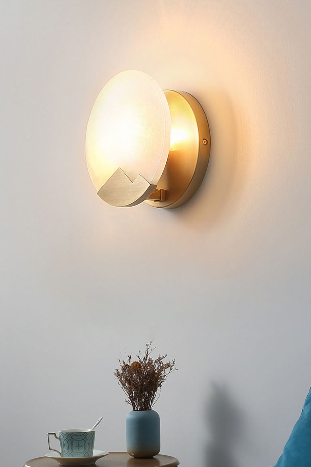 Alabaster Brass Wall Light - SamuLighting