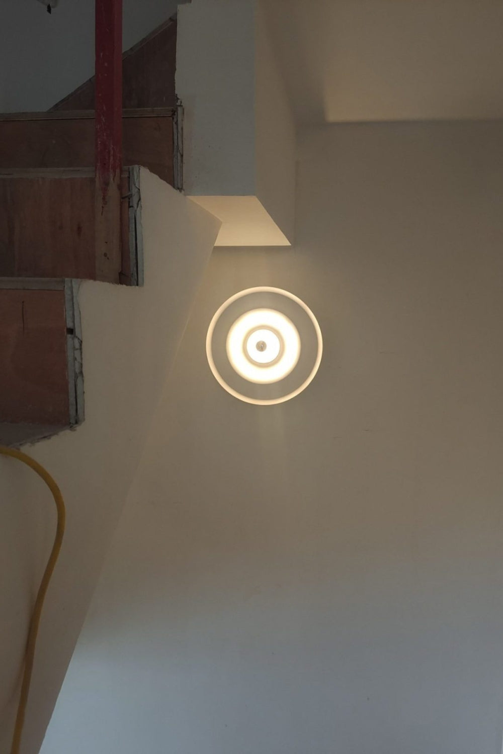 Alma wall lamp