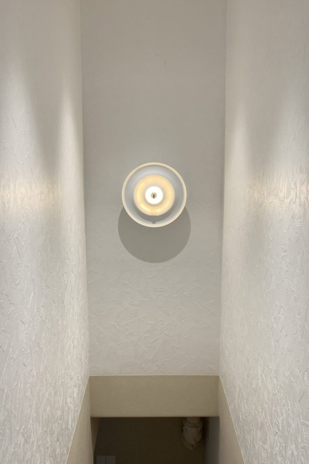 Alma wall lamp