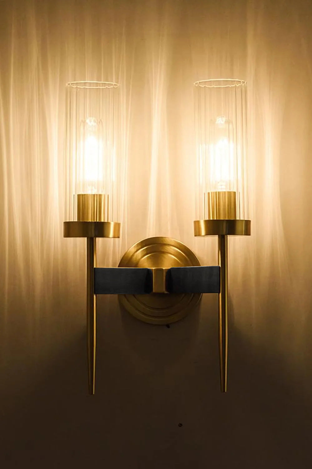 Alouette Wall Lamp