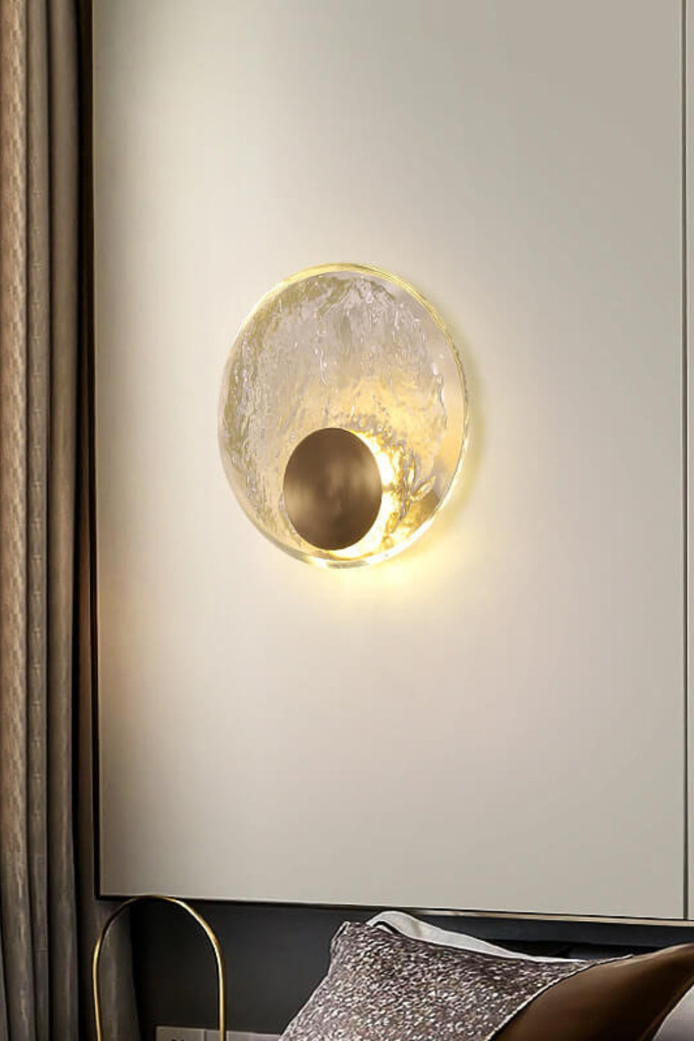 Round Alpes Glass Wall Sconce