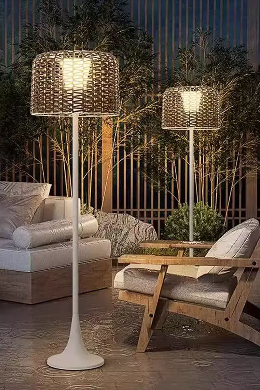 Ambient Mesh Outdoor Floor Lamp