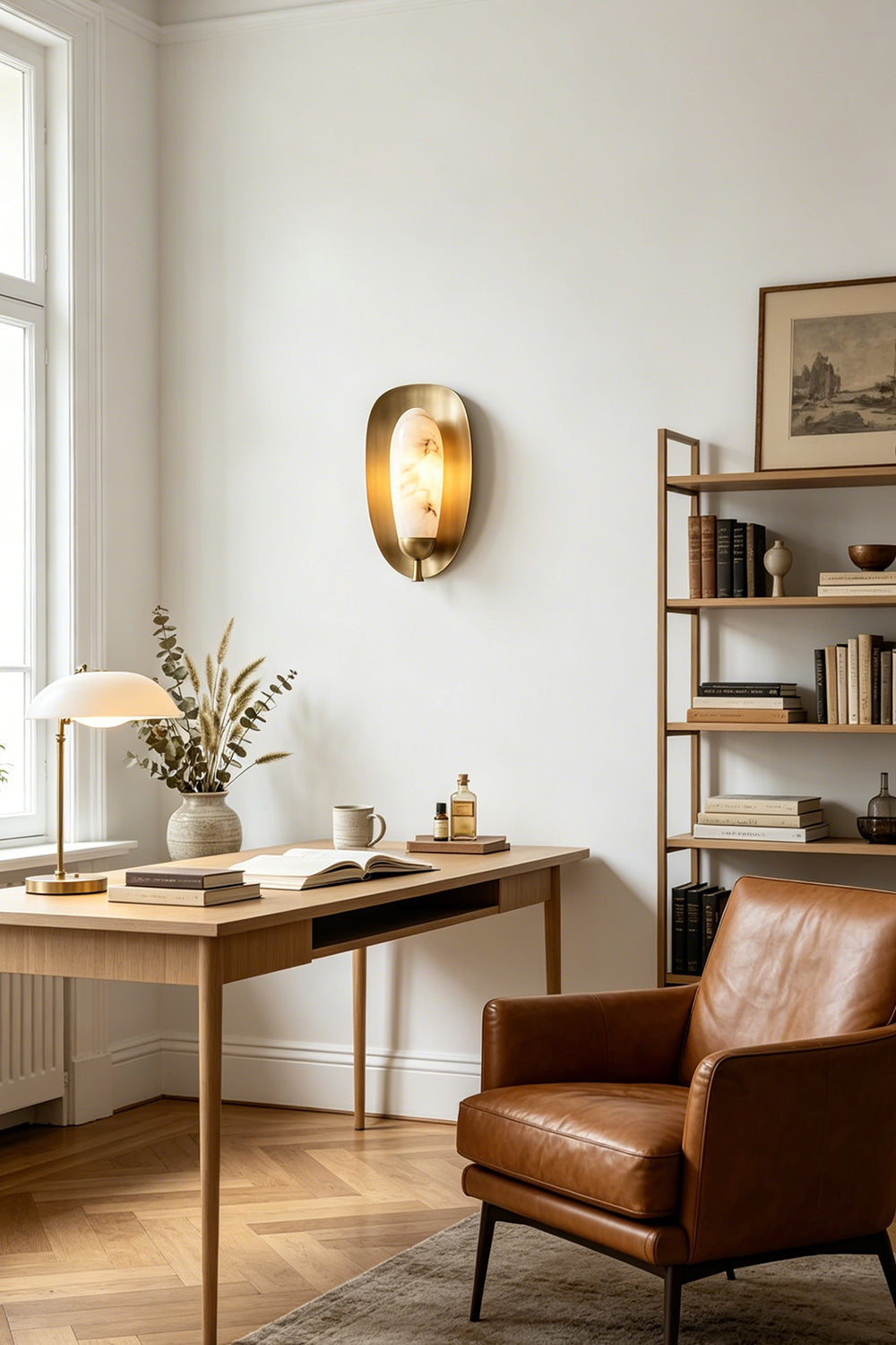 Arc Shield Alabaster Wall lamp for Den/Study | Samu  Lamp