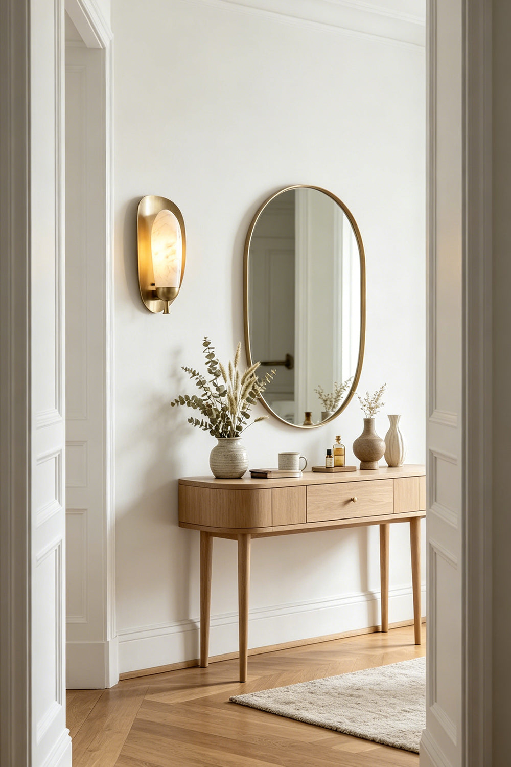 Arc Shield Alabaster Wall lamp for Hallway | Samu  Lamp