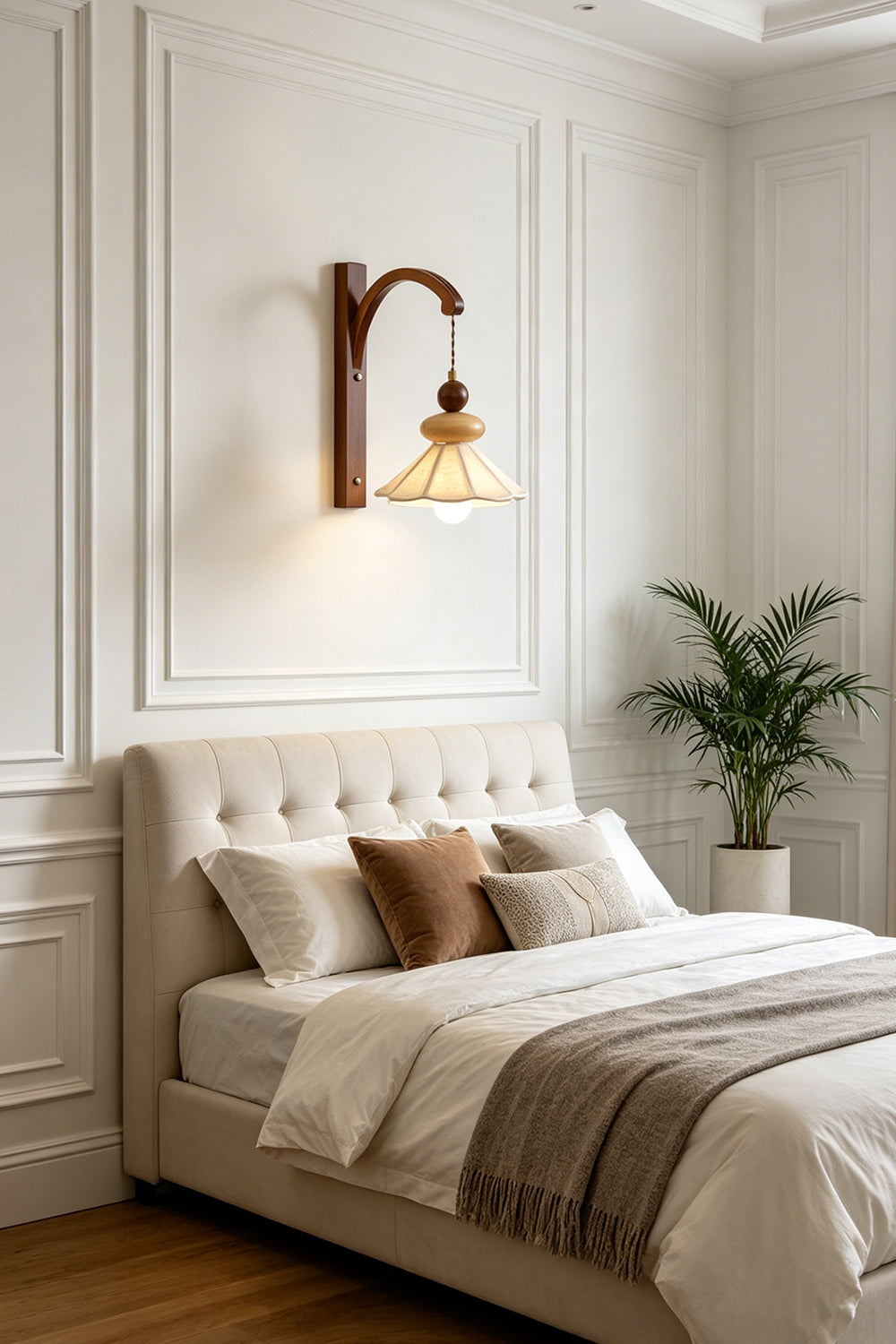 Arcus Timber Sconce | Bedroom | Samu  Lamp