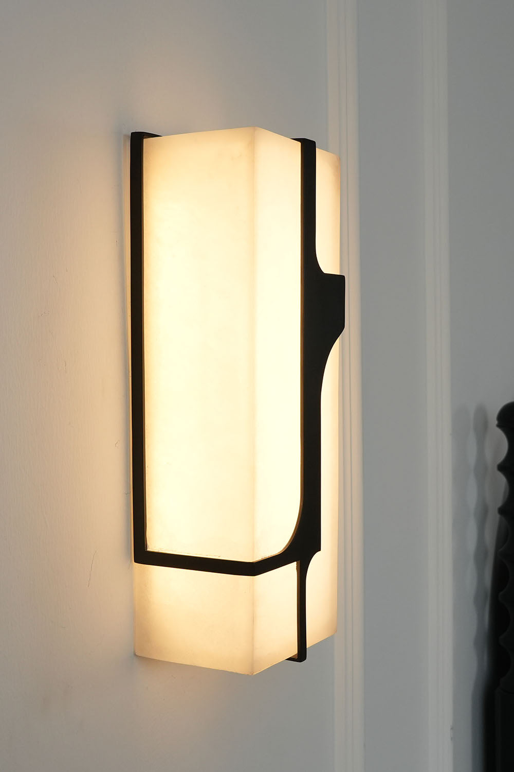 Naiko Marble Wall Lamp