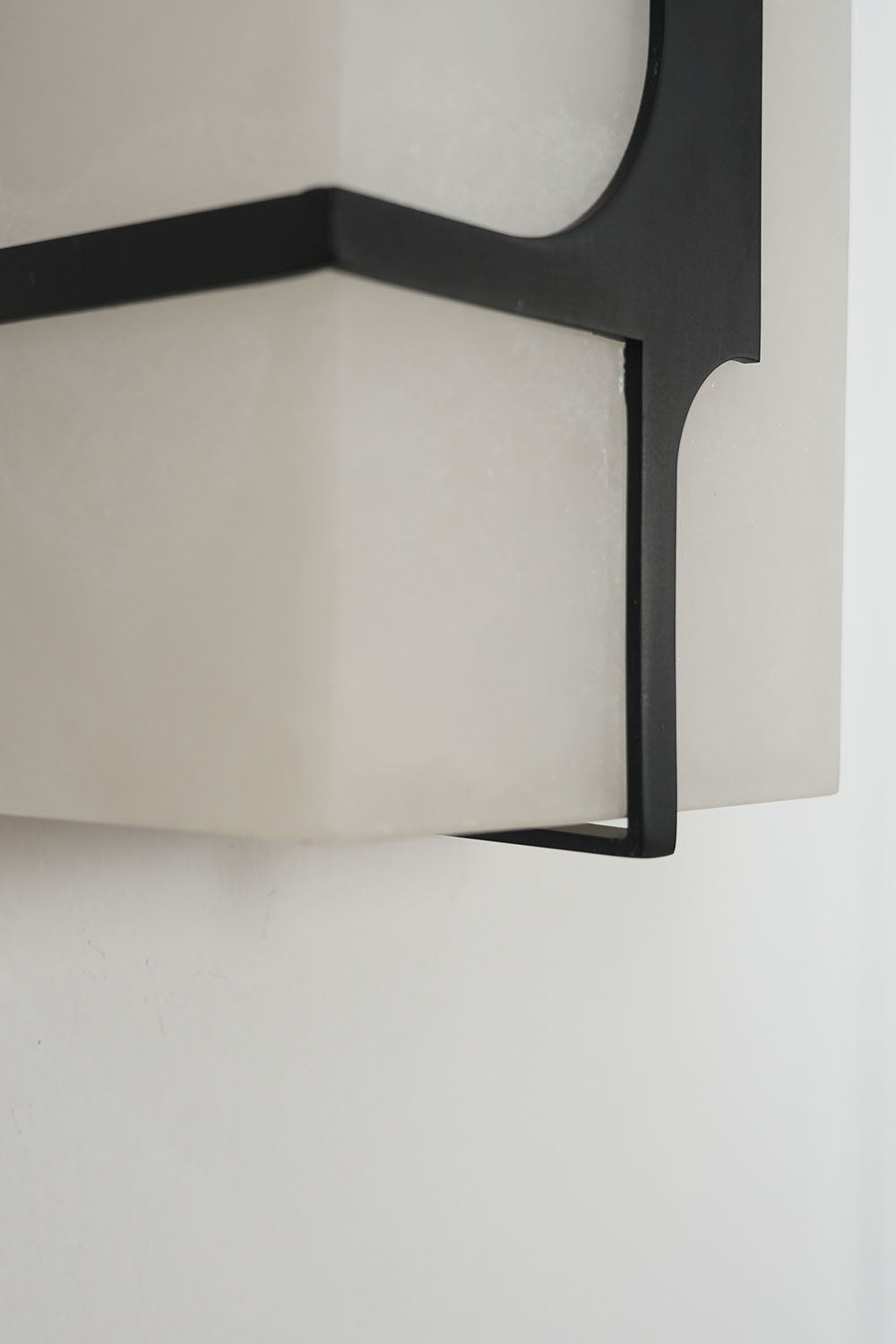 Naiko Marble Wall Lamp