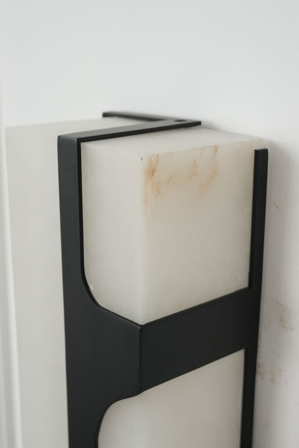 Naiko Marble Wall Lamp