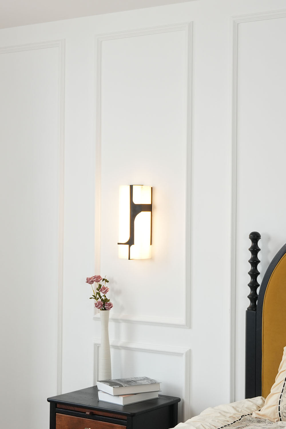 Naiko Marble Wall Lamp