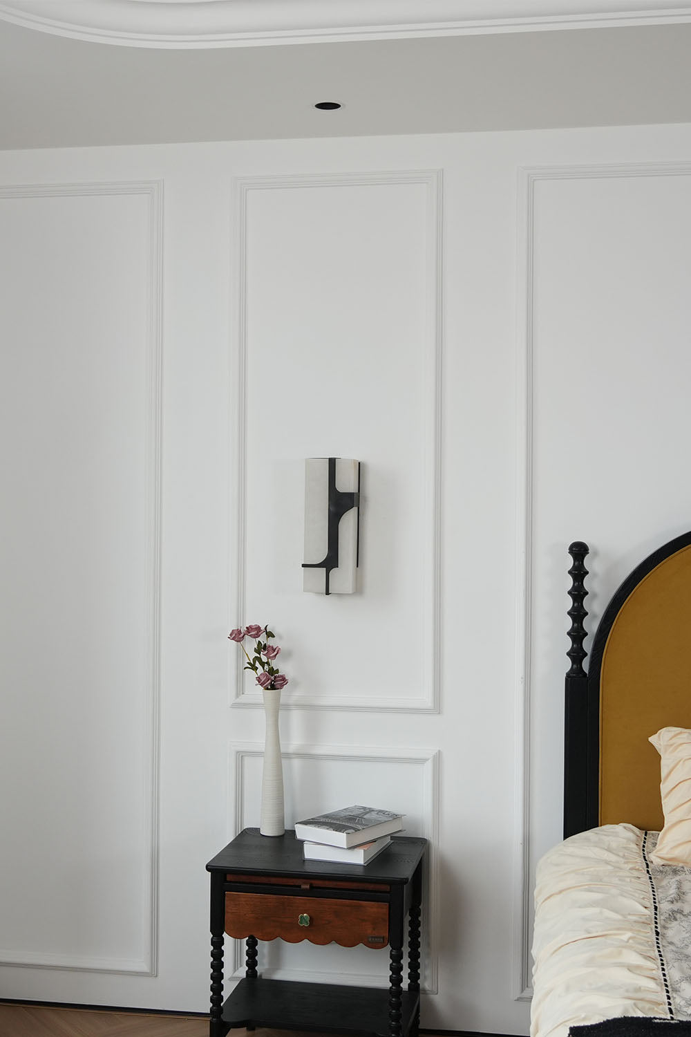 Naiko Marble Wall Lamp