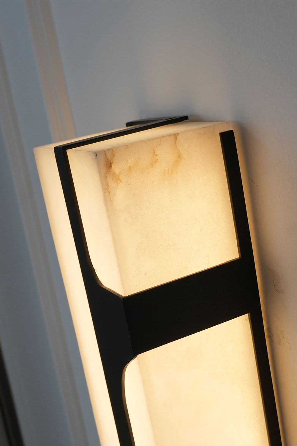 Naiko Marble Wall Lamp