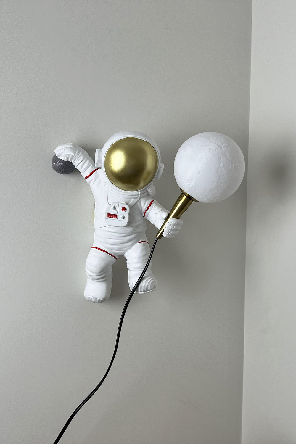 Astronaut Wall Lamp