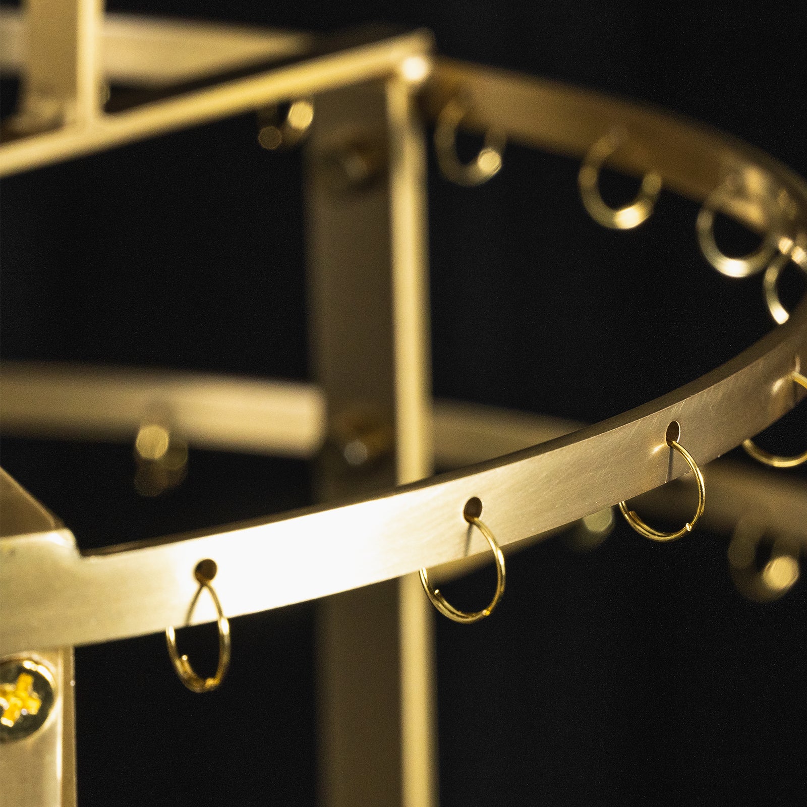 Tiered Electroplated Cage