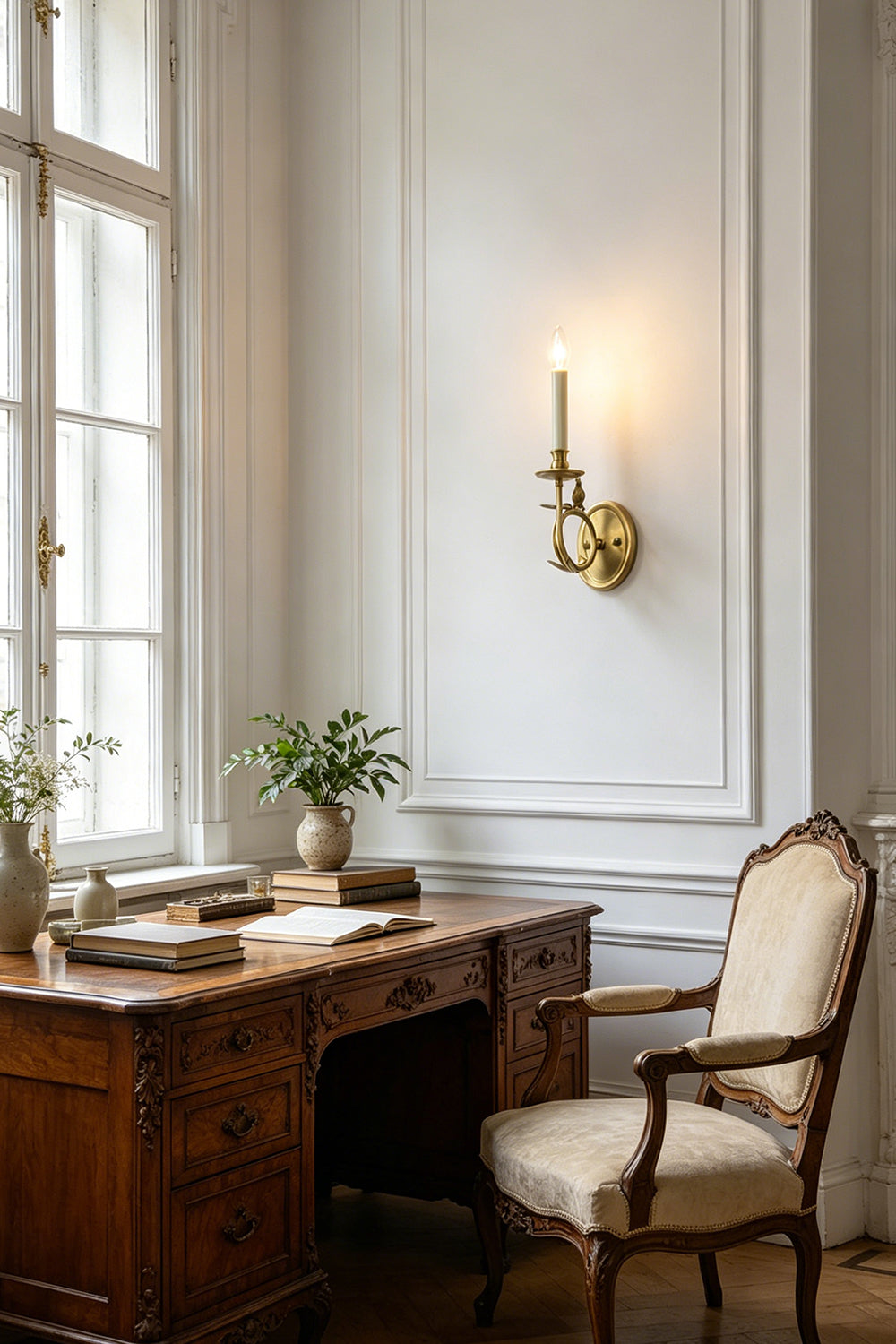 Brass Perched Bird Wall Light for Den/Study | Samu Lamp